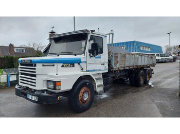Truk jungkit SCANIA T113