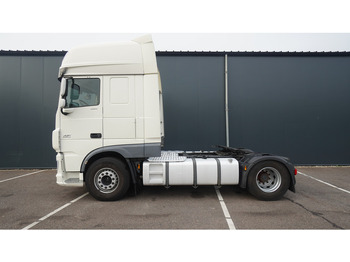 Tractor head DAF XF 460