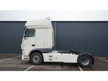Tractor head DAF XF 460