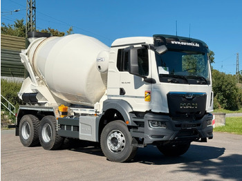 Truk pengaduk beton MAN TGS 33.440