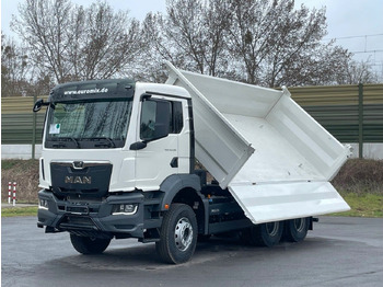 Truk jungkit MAN TGS 33.440
