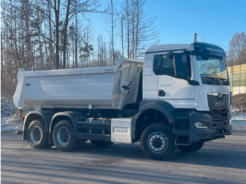 Truk jungkit MAN TGS 33.440