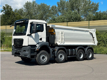 Truk jungkit MAN TGS