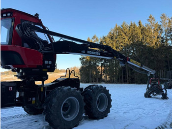 Peralatan pemanen Komatsu 931 XC: gambar 5 Peralatan pemanen Komatsu 931 XC: gambar 5