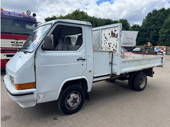 Van jungkit NISSAN