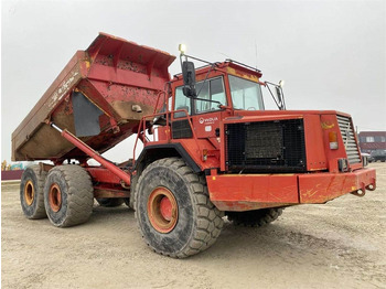 Tempat sampah artikulasi VOLVO A40