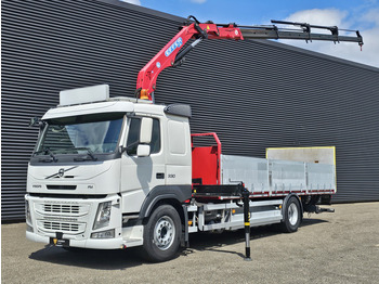Truk derek VOLVO FM 330