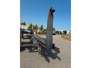 Hook lift
