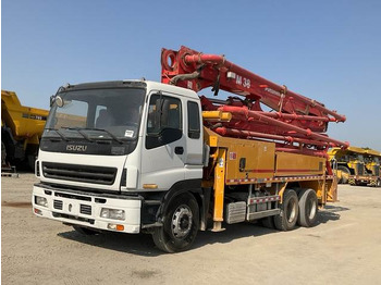Truk pompa beton ISUZU