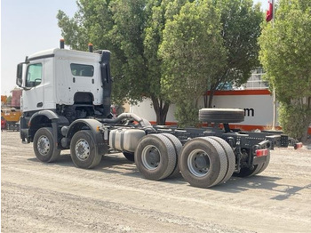 Truk sasis Mercedes-Benz Arocs 4240: gambar 2