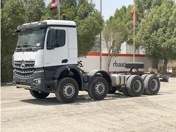 Truk sasis MERCEDES-BENZ Arocs