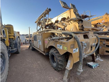 Truk pompa beton PUTZMEISTER