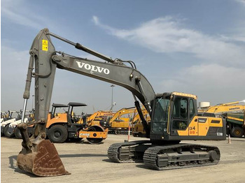 Ekskavator perayap VOLVO EC210D
