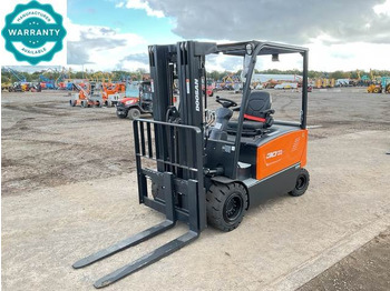 Forklift listrik DOOSAN
