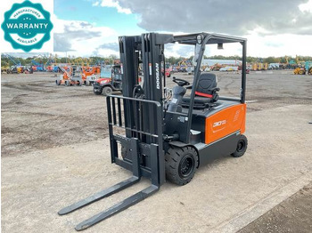 Forklift listrik DOOSAN