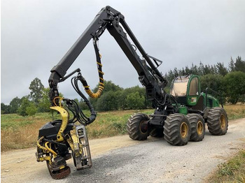 Peralatan pemanen JOHN DEERE