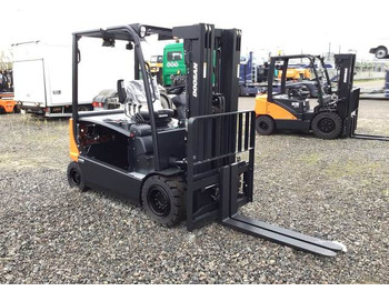Forklift listrik Doosan B30X-7 PLUS: gambar 4