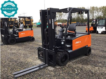 Forklift listrik DOOSAN