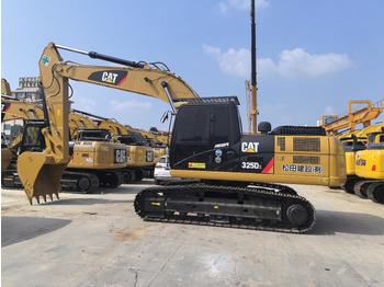 Ekskavator CATERPILLAR 325D