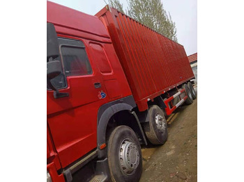 Pengangkut kontainer/ Container truck Howo 8X4 Box Truck Box Van: gambar 2