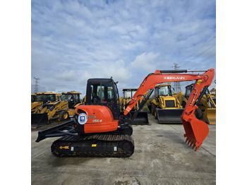 Ekskavator mini KUBOTA U55: gambar 4