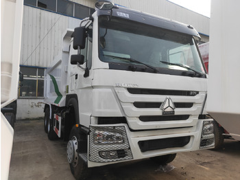 Truk jungkit SINOTRUK HOWO