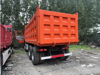 Tempat sampah mini Sinotruk HOWO 371: gambar 2