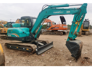 Ekskavator perayap SUNWARD