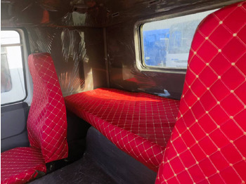 Tractor head Sinotruk HOWO 371 Tractor: gambar 2 Tractor head Sinotruk HOWO 371 Tractor: gambar 2