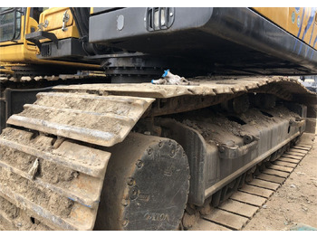 Ekskavator perayap Volvo EC210C: gambar 5