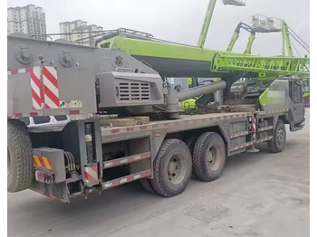 Derek bergerak Zoomlion ZTC250-1: gambar 3
