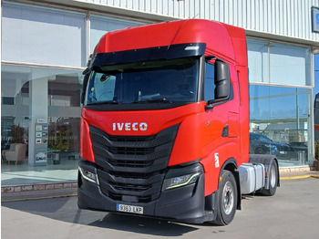Tractor head IVECO