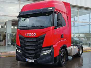 Tractor head IVECO