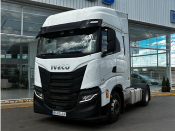 Tractor head IVECO
