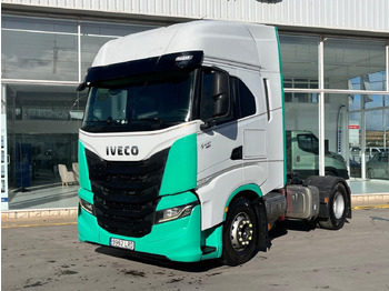 Tractor head IVECO