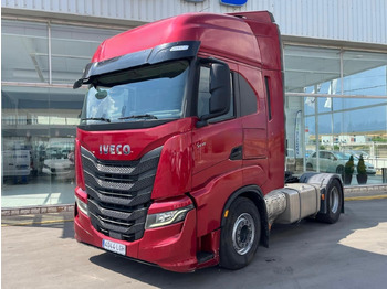 Tractor head IVECO