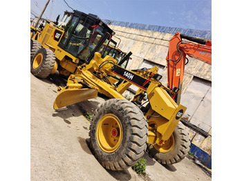 Grader CATERPILLAR 140H