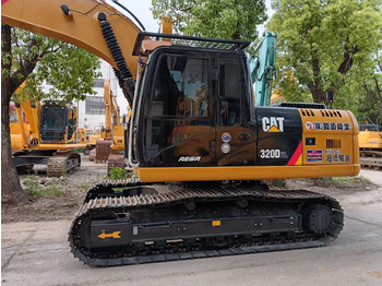 Ekskavator perayap CATERPILLAR 320D2
