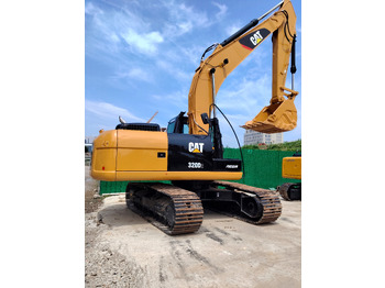 Ekskavator perayap CATERPILLAR 320GC