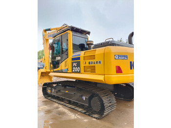 Ekskavator perayap KOMATSU PC200-8