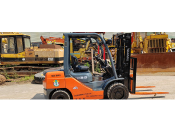 Forklift TOYOTA