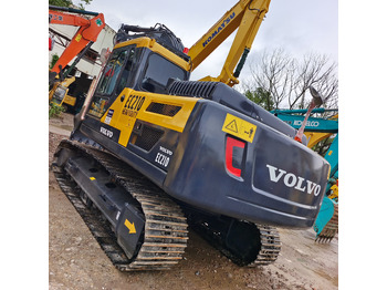 Ekskavator perayap VOLVO EC210 EC210D EC210B: gambar 3