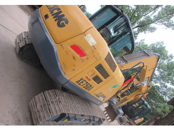 Ekskavator perayap XCMG XE 75 DA: gambar 1