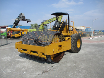 Roller jalan CATERPILLAR CS533E VIBRATORY ROLLER: gambar 1