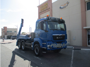 Truk skip loader MAN TGS 26.440