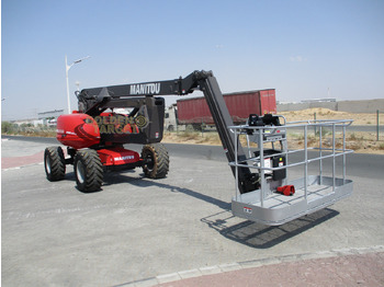 Boom artikulasi MANITOU