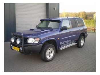 Mobil Nissan Patrol GR 2.8 Tdi 5 deurs 5 Deurs Long Body: gambar 1