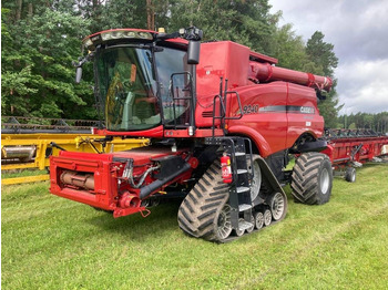 Pemanen gabungan CASE IH