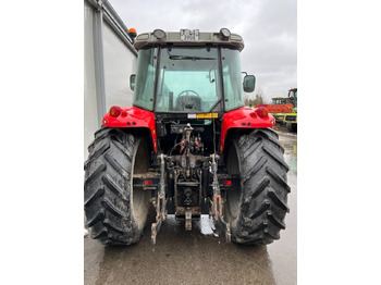 Traktor Massey Ferguson 5455: gambar 4 Traktor Massey Ferguson 5455: gambar 4