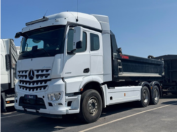 Truk jungkit MERCEDES-BENZ Arocs